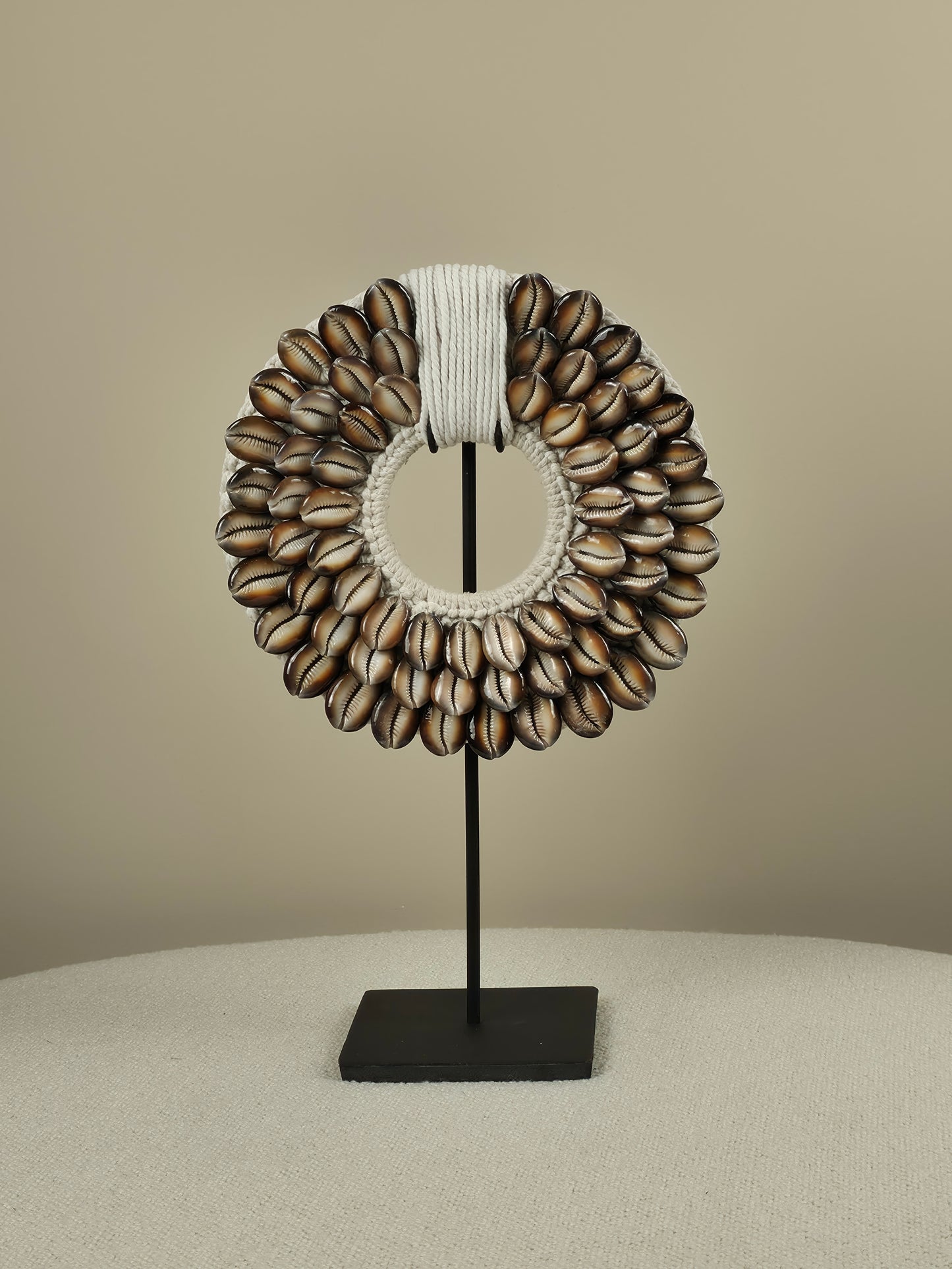 Schelpen Decoratie op Standaard - Milo
