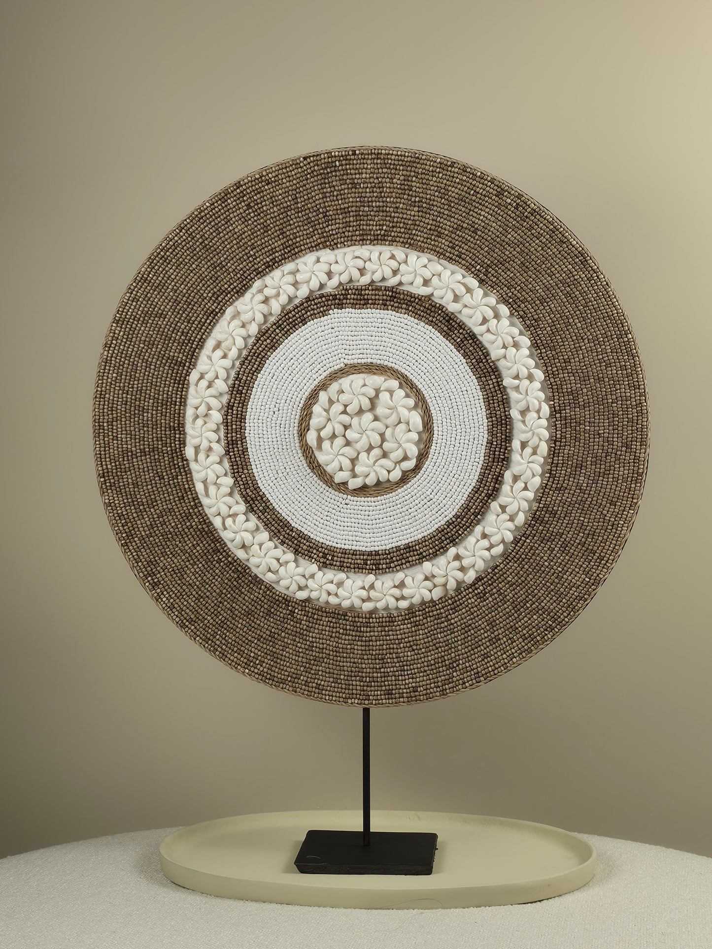 Schelpen- en Kralen Ornament op Standaard - Zayn