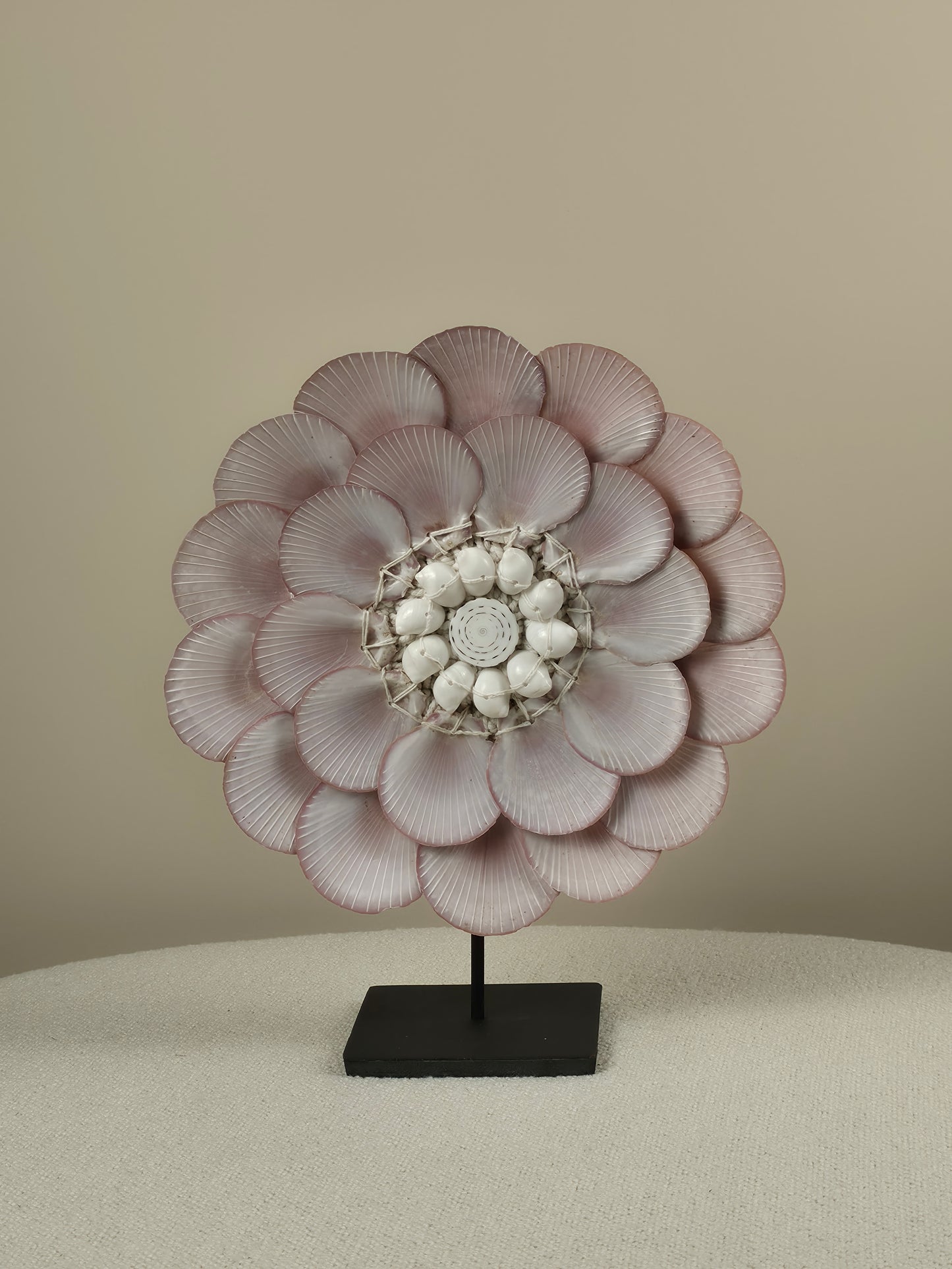 Schelpen Decoratie op Standaard - Daisy